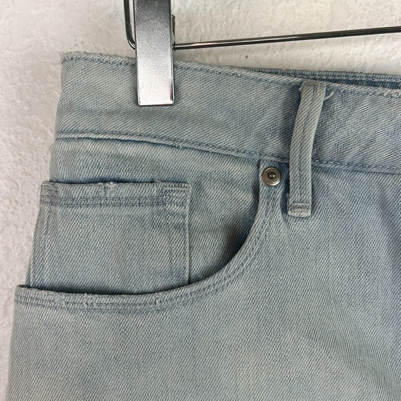 Good American Bombshell Cutoff Denim Shorts - Picture 7 of 12